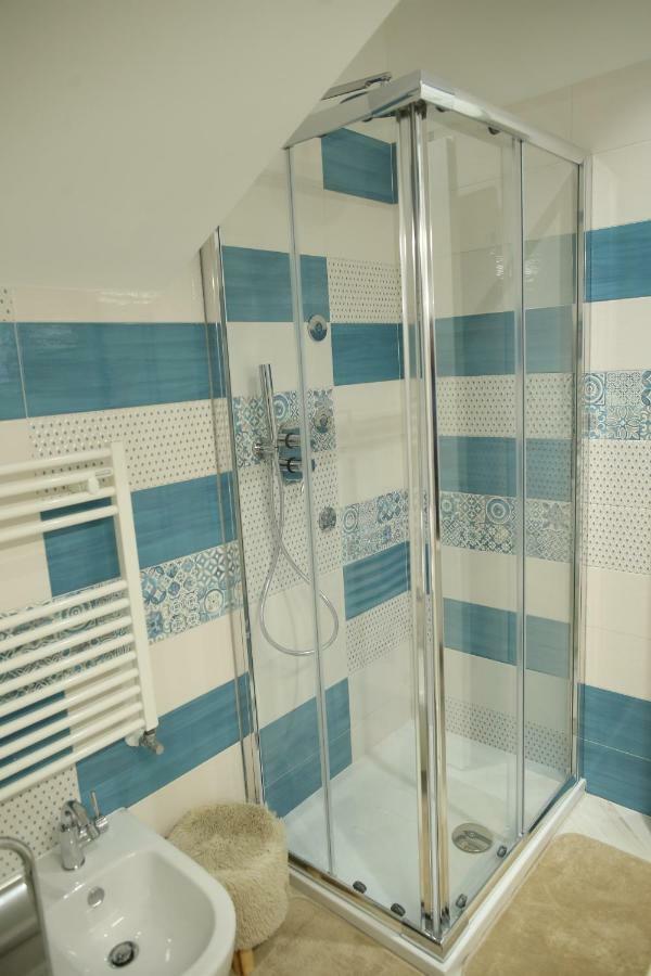 B&B Le Chic ซานตันโตนิโอ อาบาเต ภายนอก รูปภาพ
